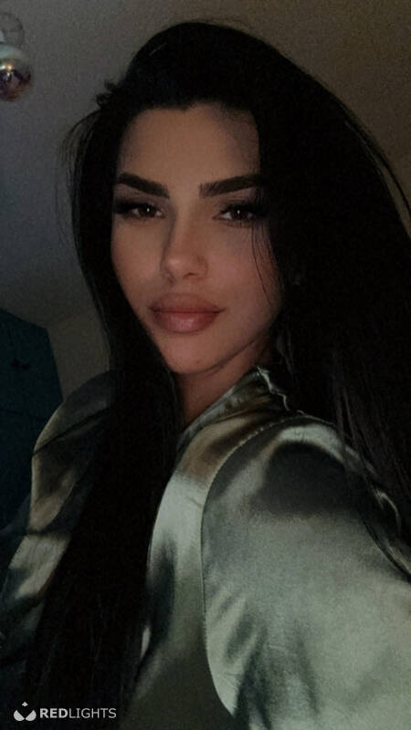 Anya (Foto)