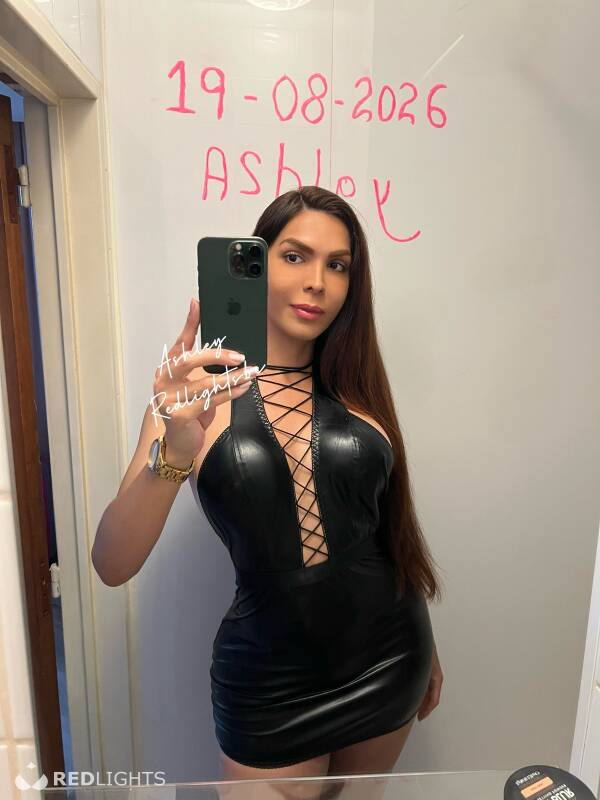 Ashley (Foto)