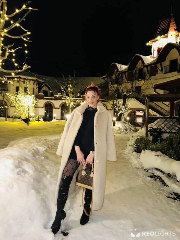 AMYRA LUSSANA (Foto)