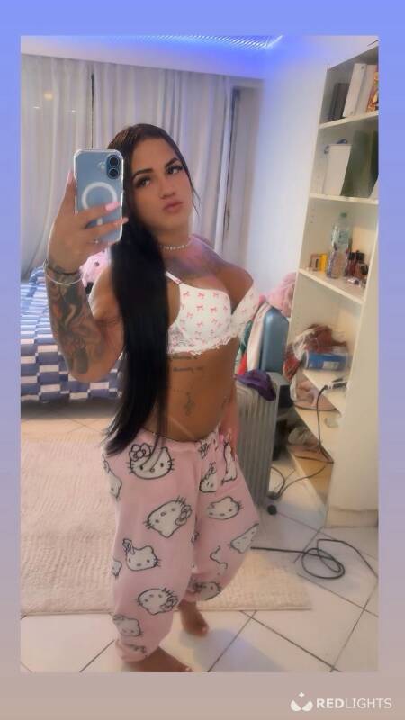 Laura salope petite (Foto)