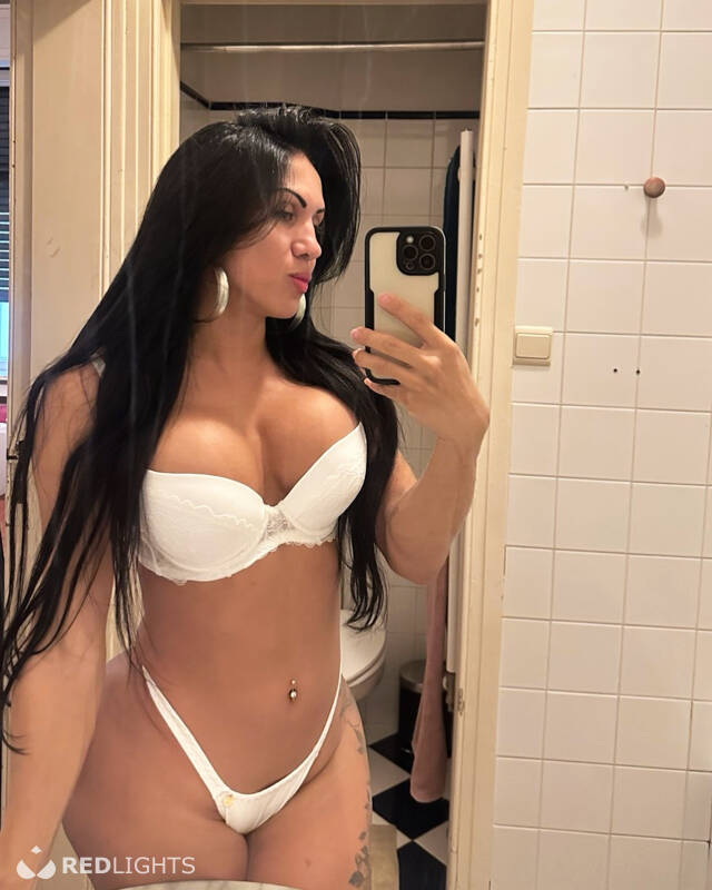 Suzan Alves (Foto)