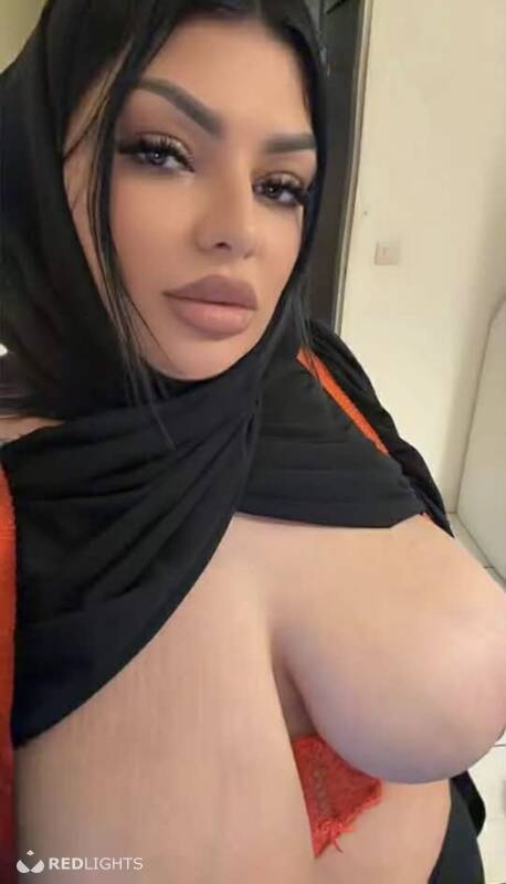 FEMME FONTAINE (Foto)