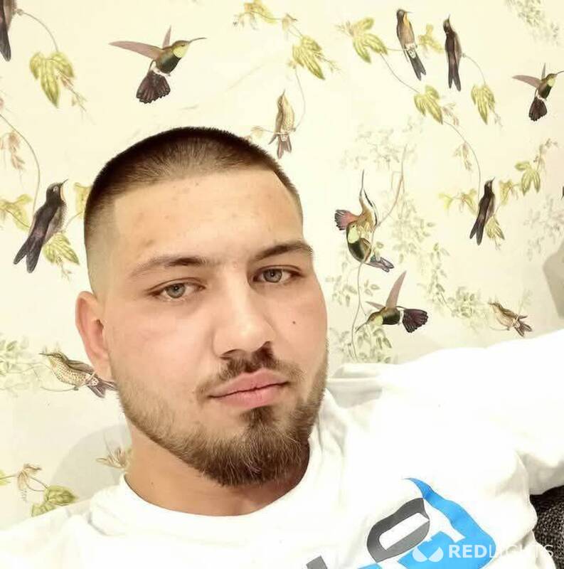 KARLOS (Foto)