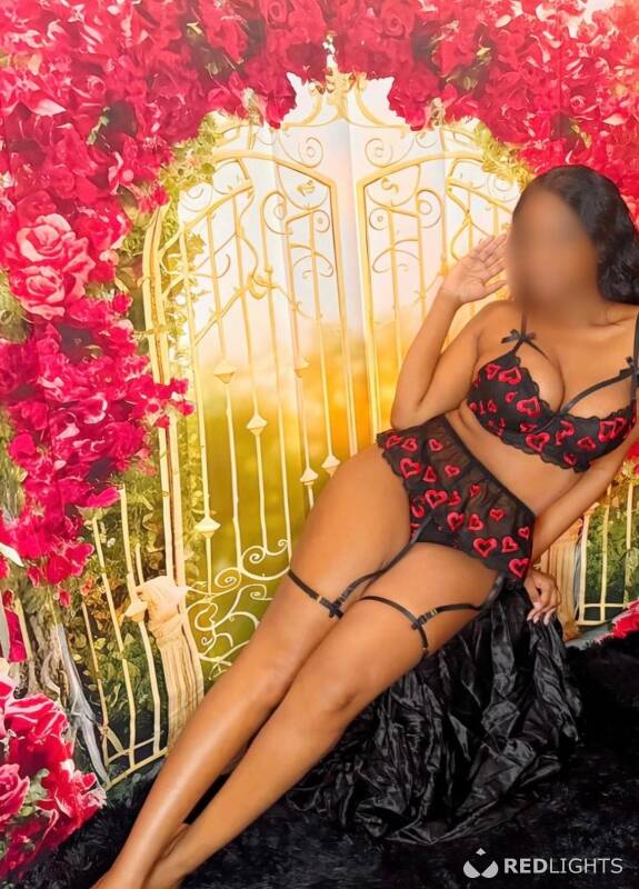 Sofia the big-breasted one (Foto)