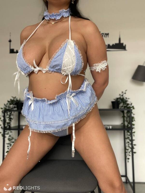 Elisa New TOP GFE (Foto)