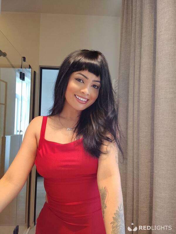 Charlote , New in town (Foto)