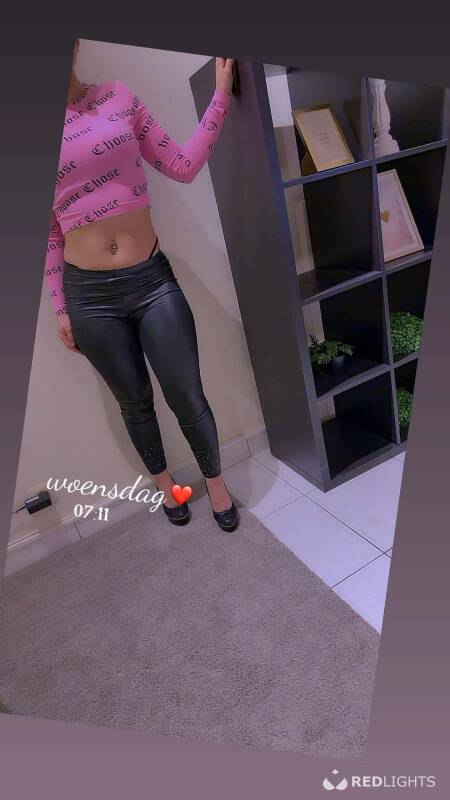 Sara (Foto)