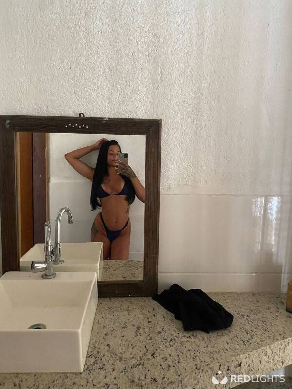 Nina (Foto)