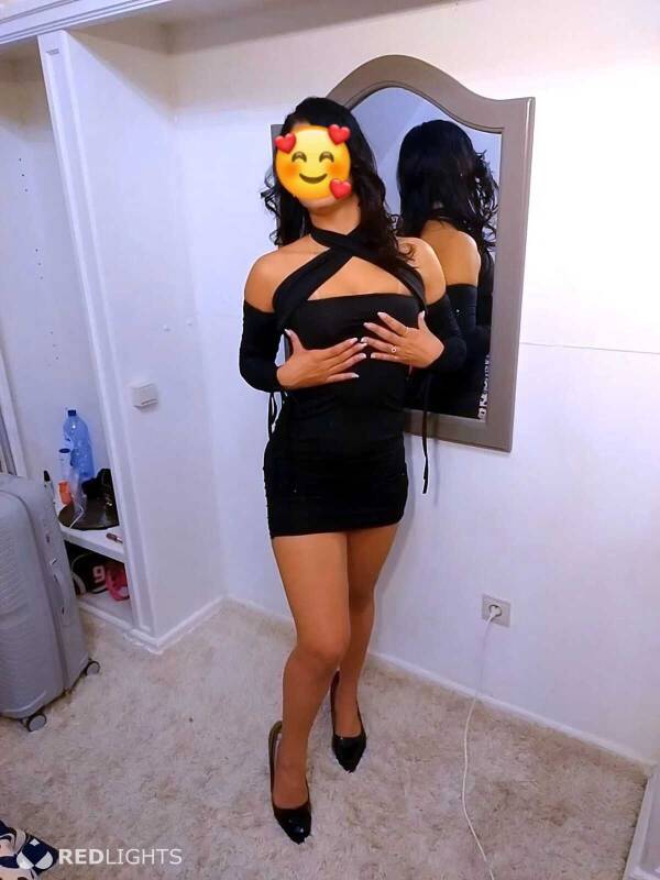 Scarlet (Foto)