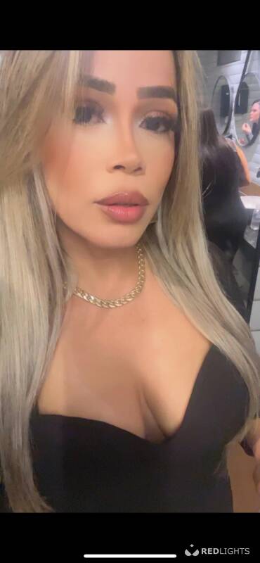 Clara Ferrari (Foto)