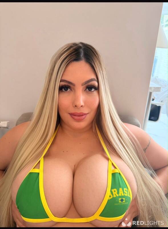 Amanda Medeiros (Foto)