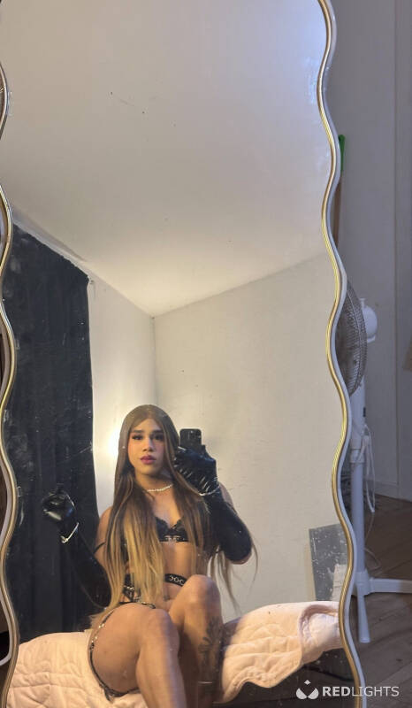 Camila Vega (Foto)