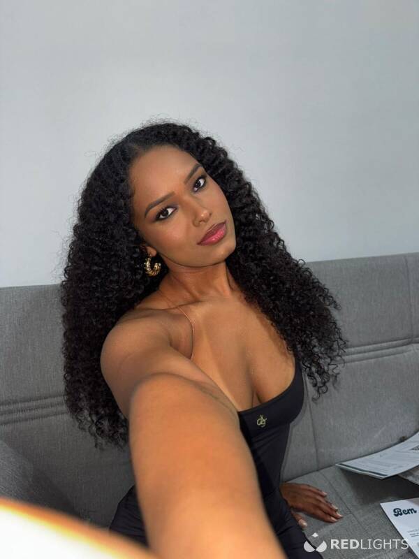 Sara (Foto)
