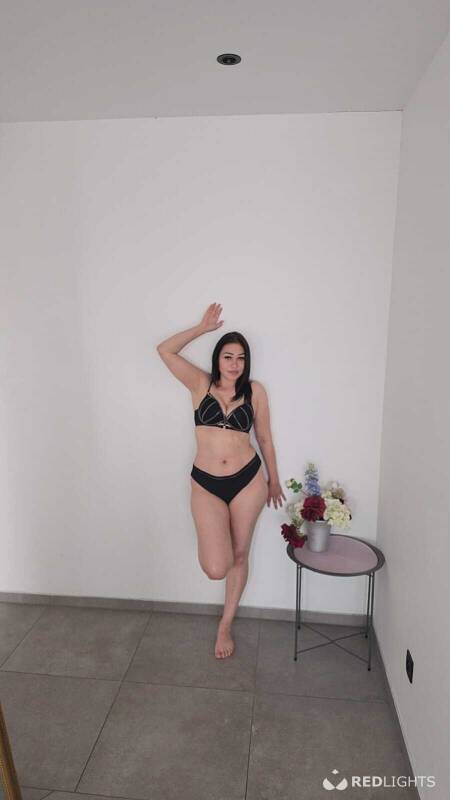 Amelia New (Foto)