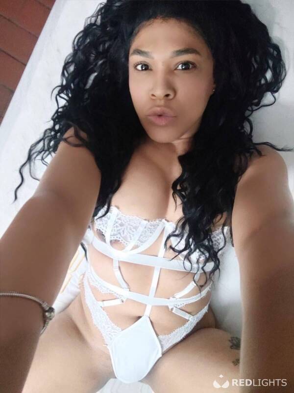 Dayana (Foto)