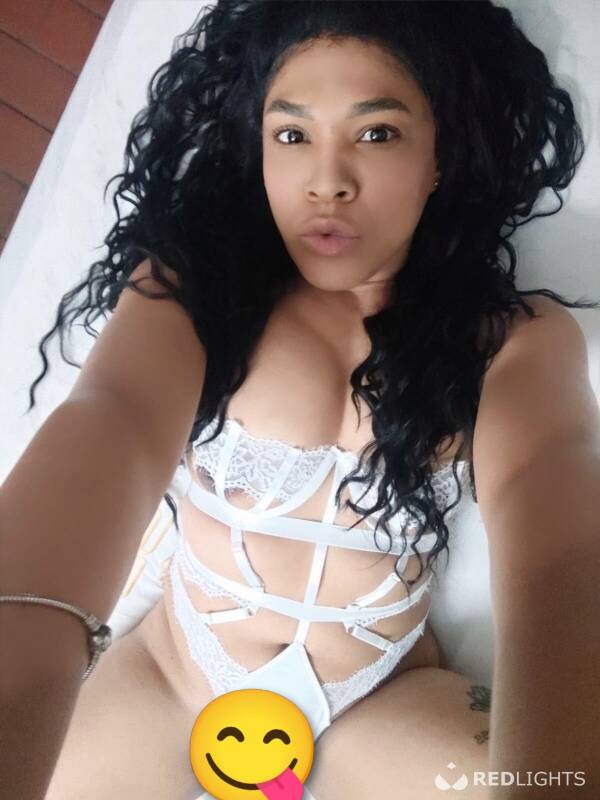 Dayana (Foto)