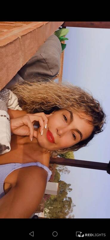 Sara (Foto)