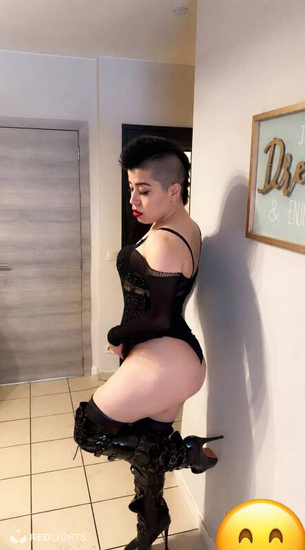 Gia FEMBOY (Foto)