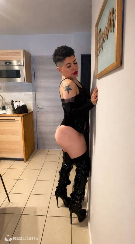Gia FEMBOY (Foto)