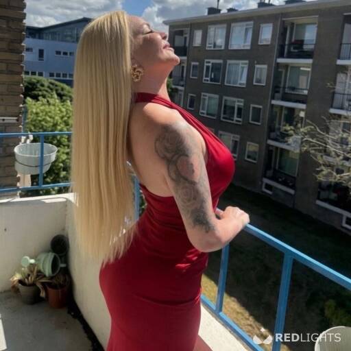 NICOLE (Foto)
