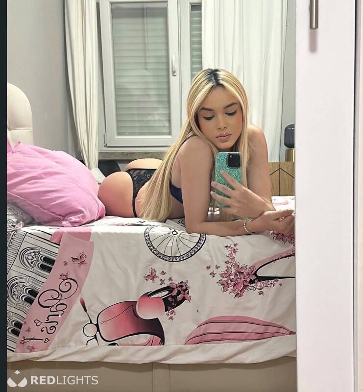 Nicolly (Foto)