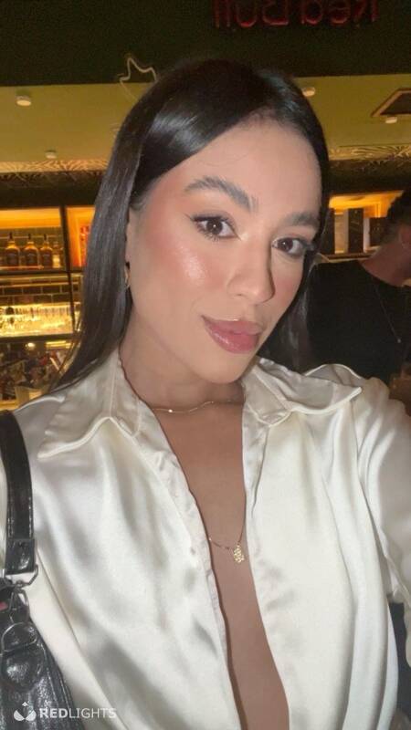 Lara (Foto)