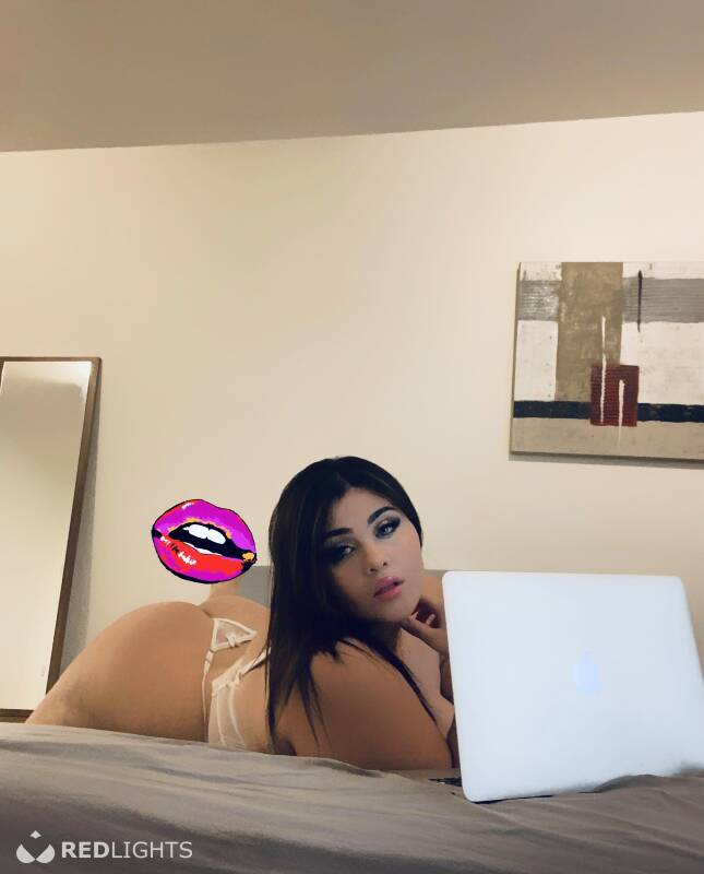 Mia GFE (Foto)