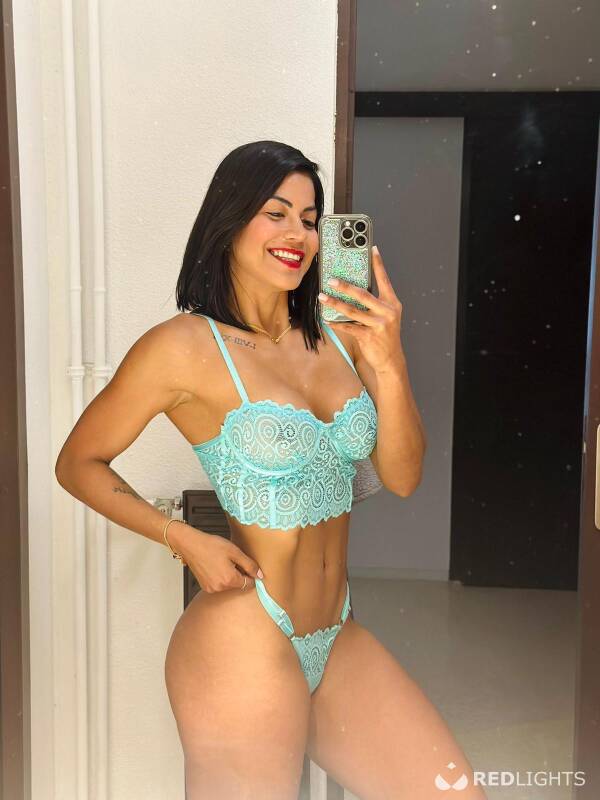 KENZA (Foto)