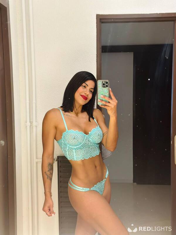 KENZA (Foto)