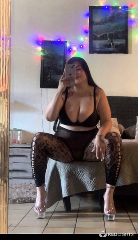 NINA (Foto)