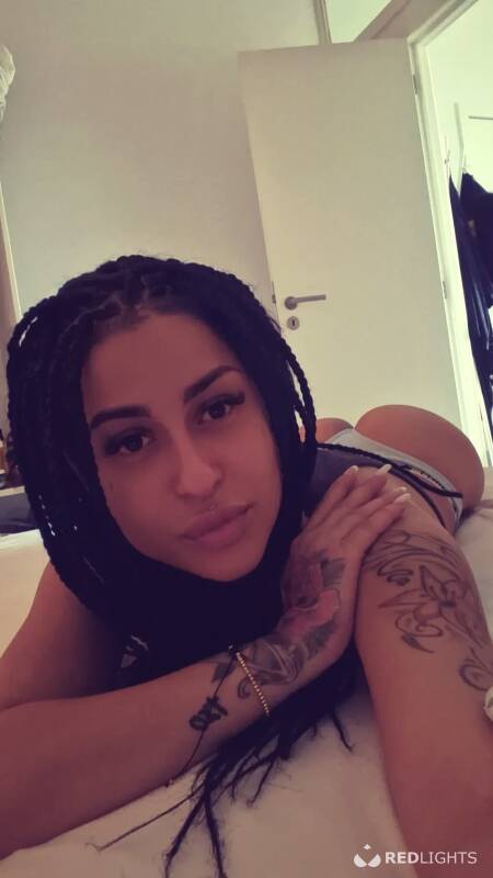 NICOLE (Foto)