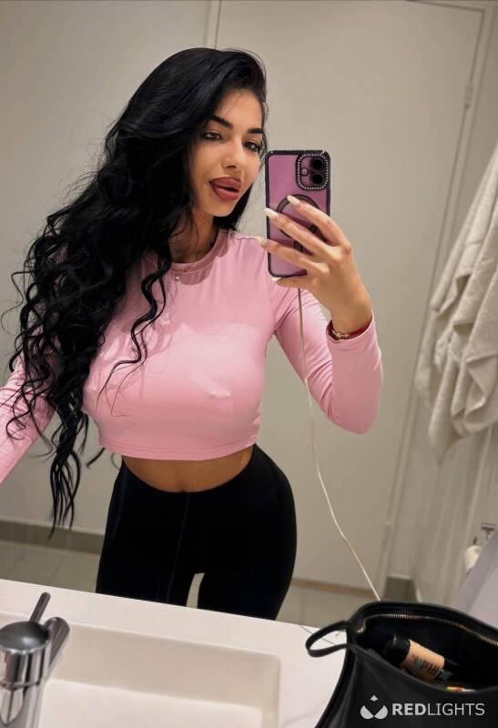 Aryana (Foto)