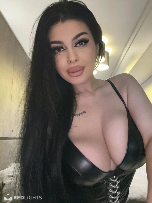 Aryana (Foto)