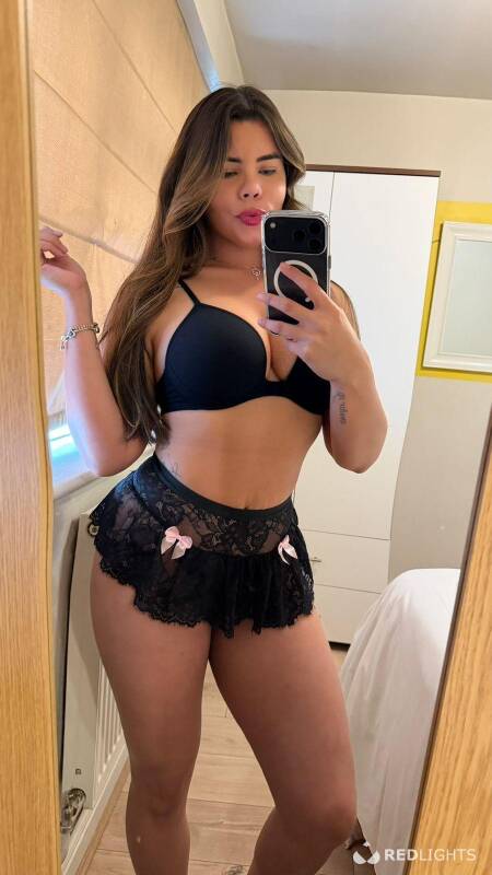 JULIA (Foto)