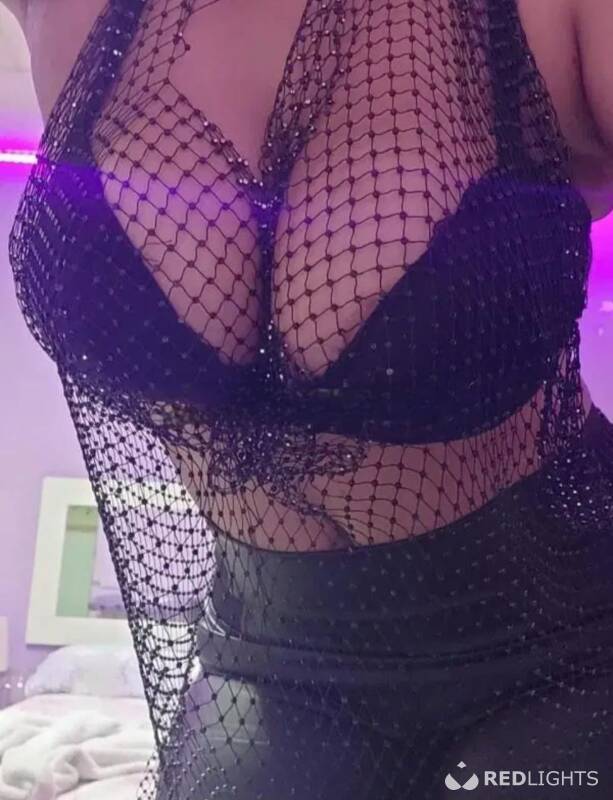 Ava (Foto)