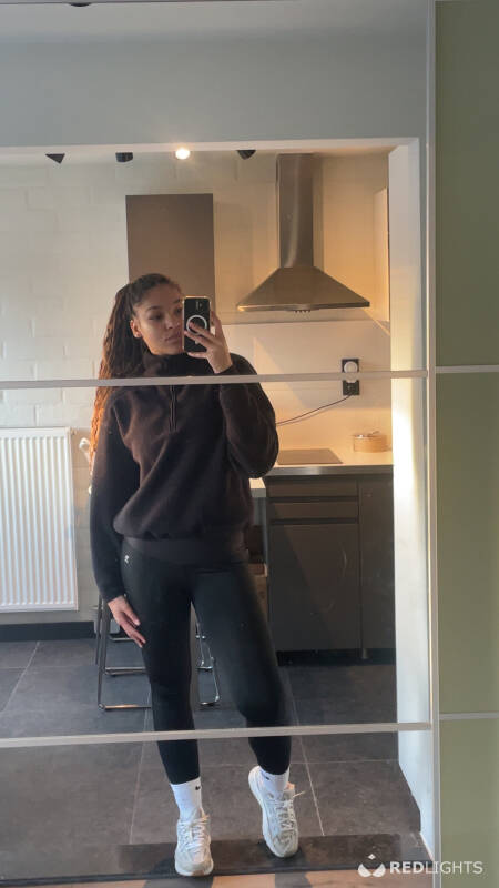 Ami (Foto)
