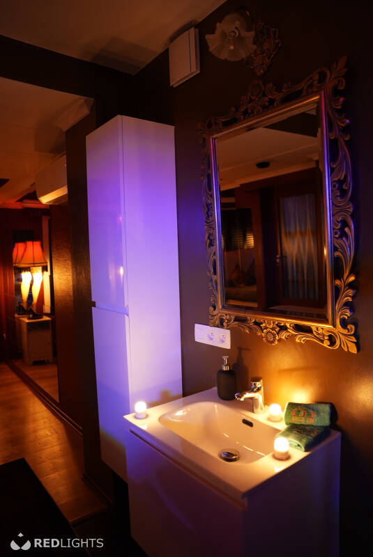 DAMES GEZOCHT (Foto)