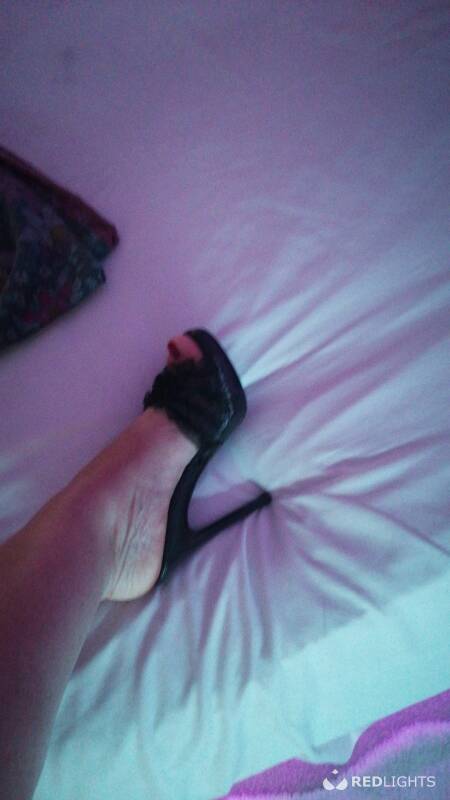 SARAH  DOMINATRICE (Foto)