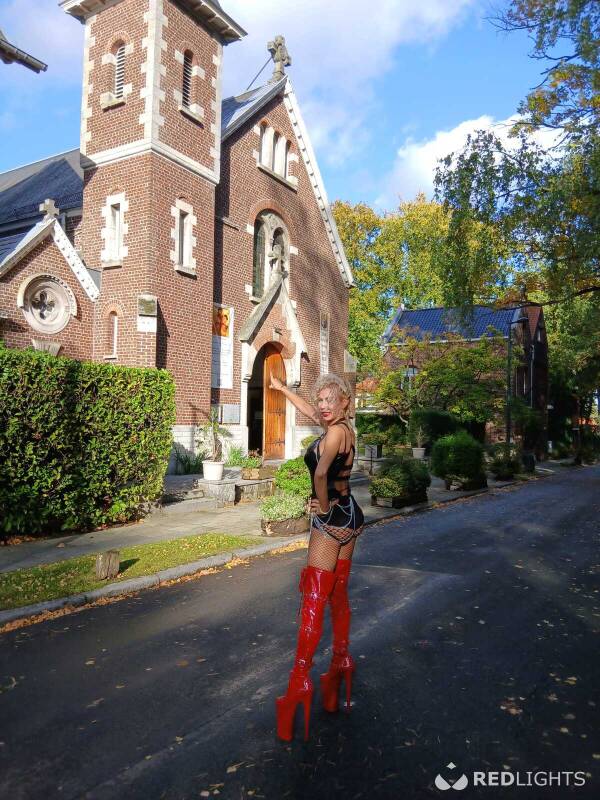 Dominatrice Morgane (Foto)