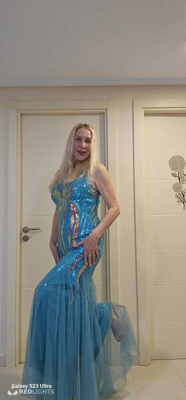 RUSSIAN MISS (Foto)