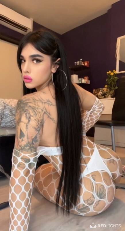 Emelyn Visconty (Foto)