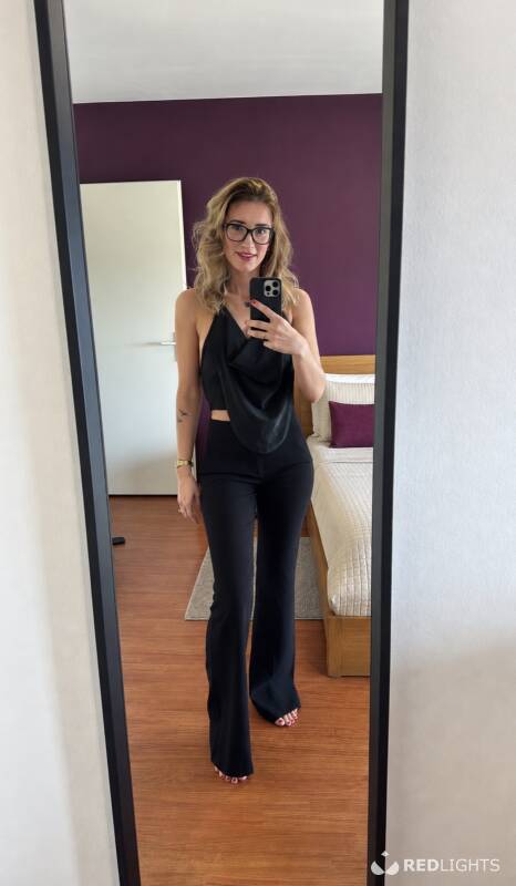 ISABELLE ANAL+GFE (Foto)
