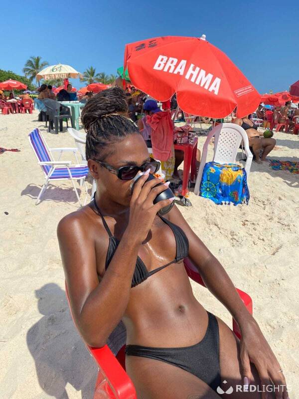 Larissa Hagan (Foto)