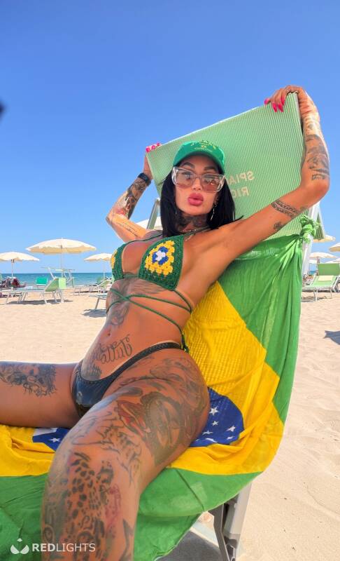 Alessandra tatto (Foto)