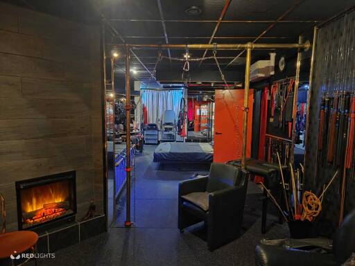 Doma SM Suite te huur per uur Den Haag Nederland (Foto)