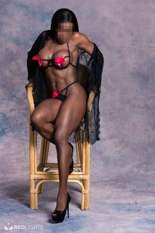 Jessy (Ebony) (Foto)