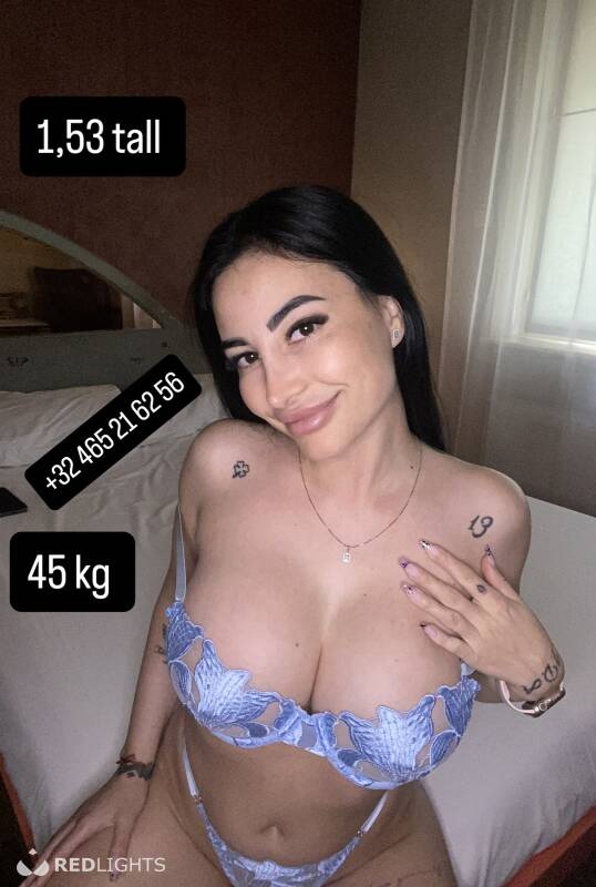 Ella Ella (Foto)