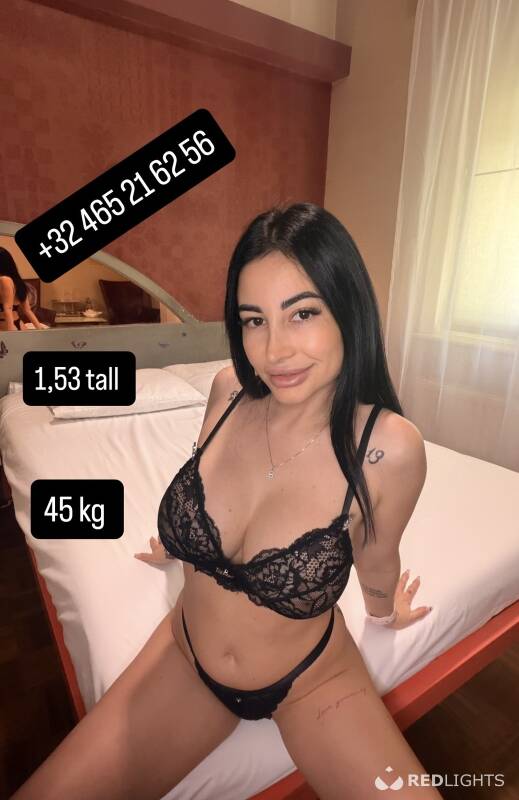 Ella Ella (Foto)