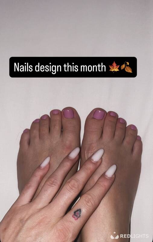 Ella Ella (Foto)