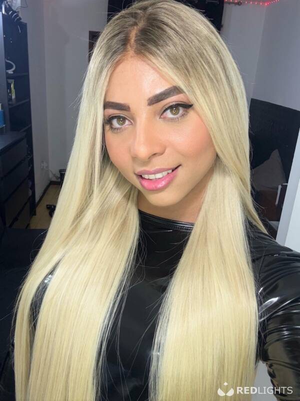 Nicolly lins (Foto)